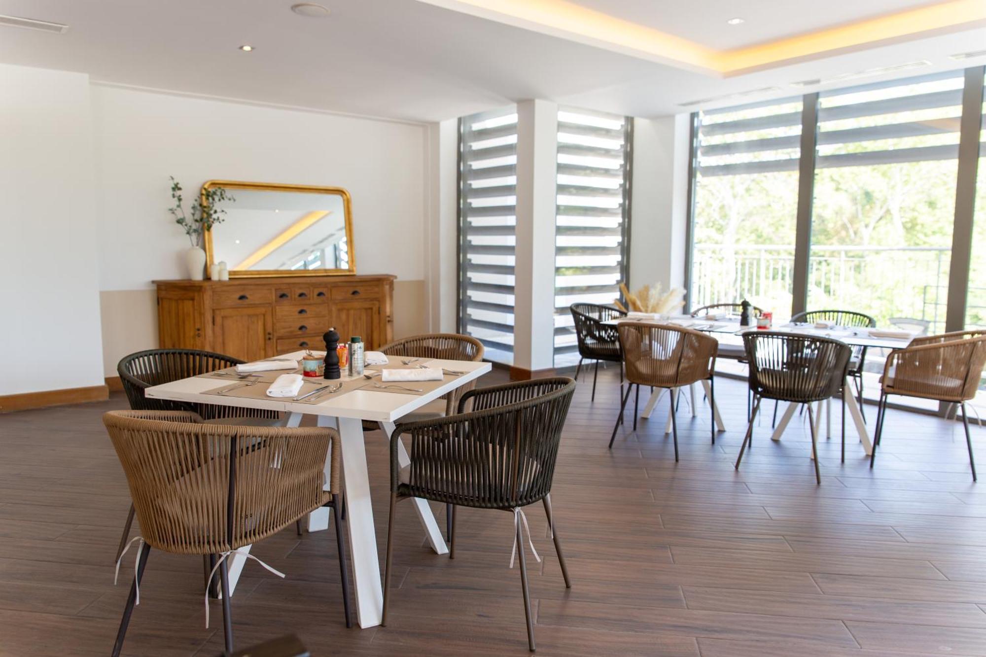 Zenitude Hotel La Valadiere, Ascend Hotel Collection Juvignac Exterior photo