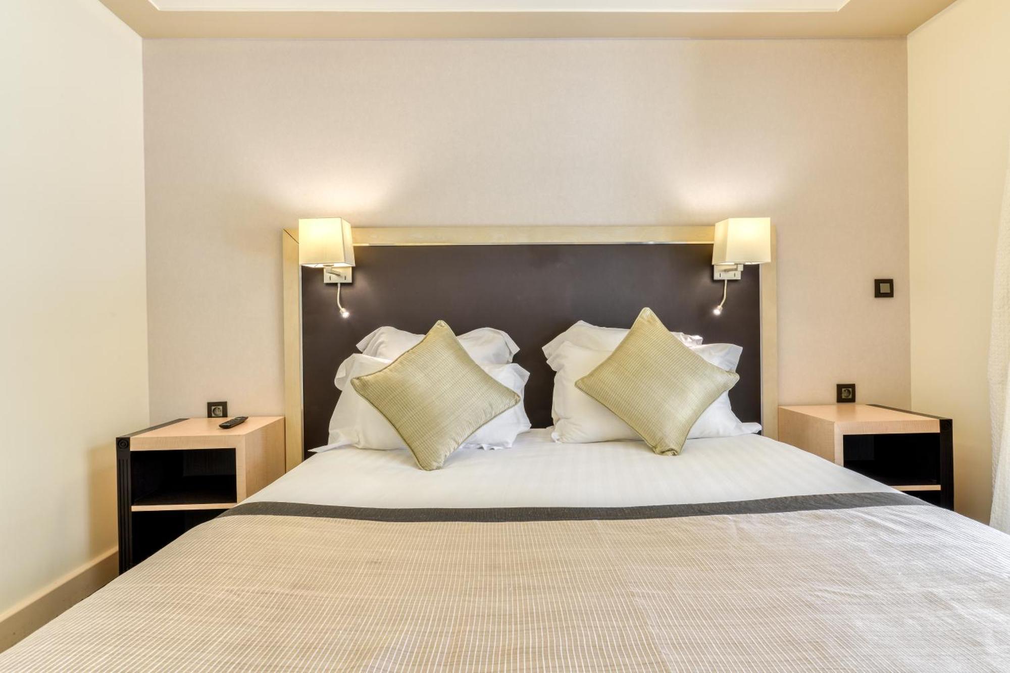 Zenitude Hotel La Valadiere, Ascend Hotel Collection Juvignac Exterior photo