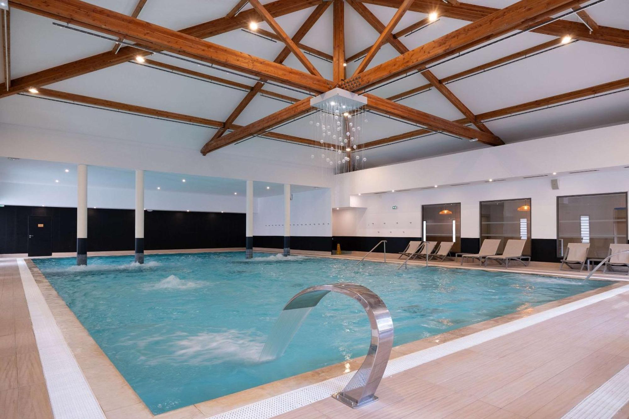 Zenitude Hotel La Valadiere, Ascend Hotel Collection Juvignac Exterior photo