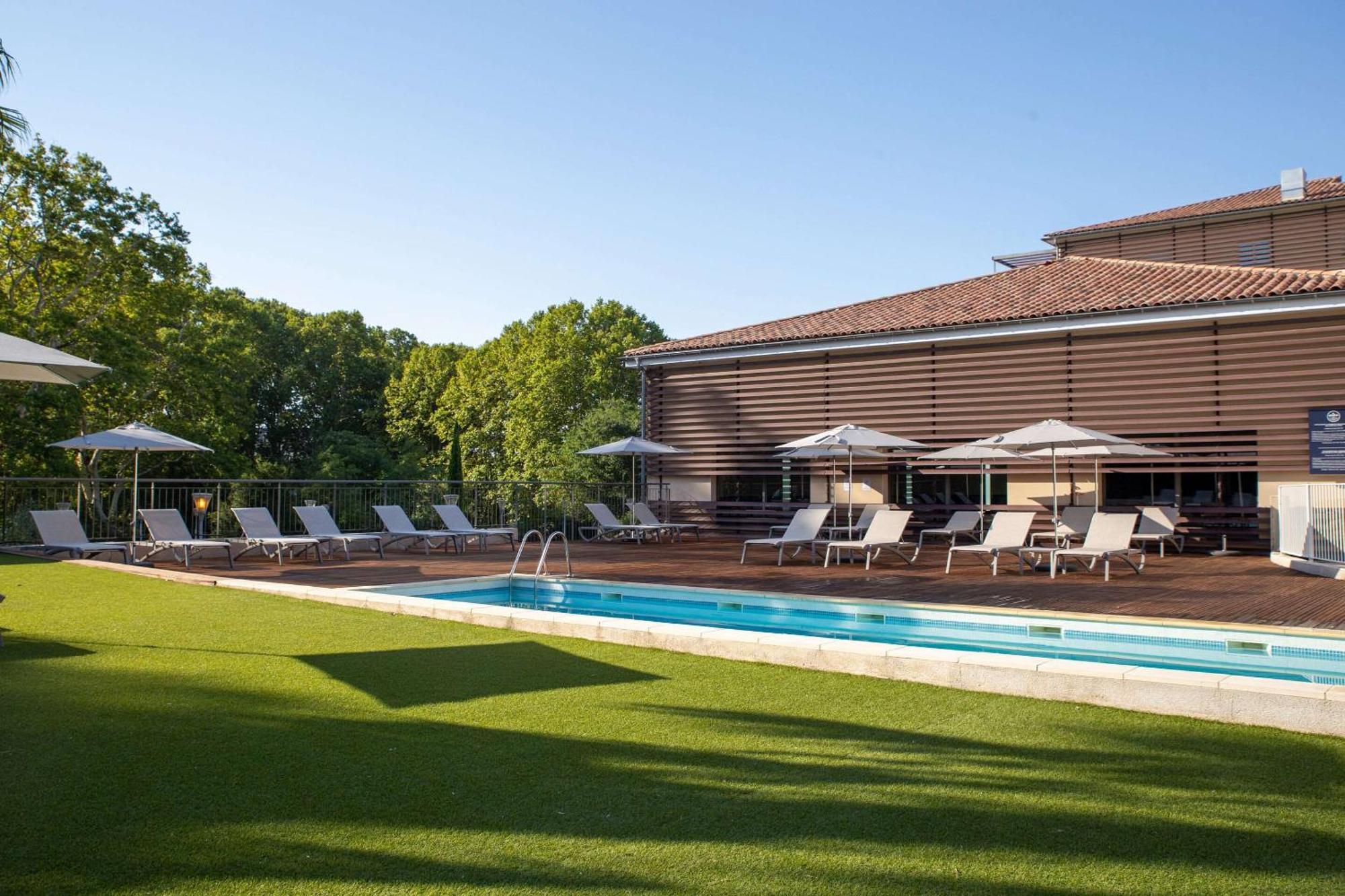 Zenitude Hotel La Valadiere, Ascend Hotel Collection Juvignac Exterior photo